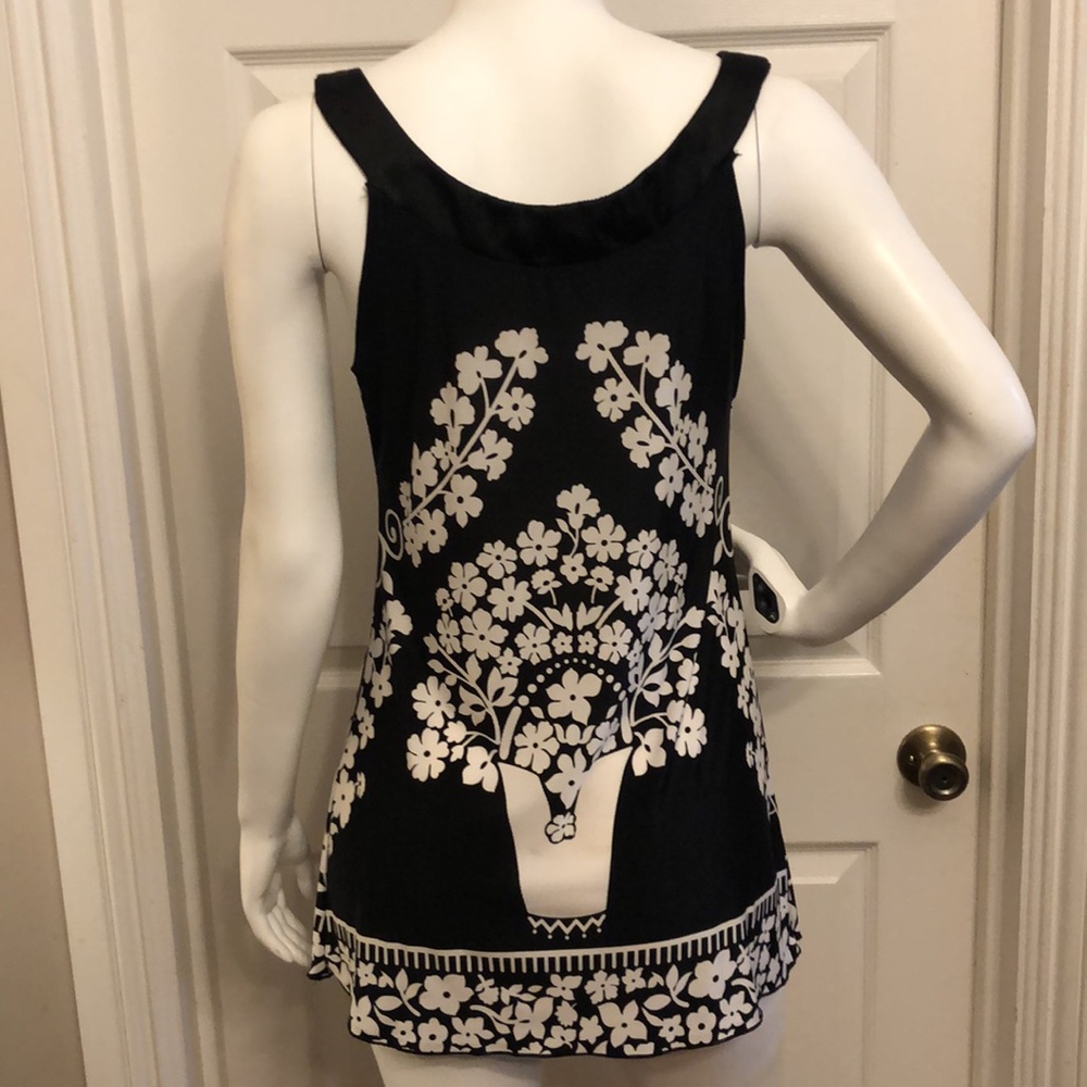 Voice black n white pullover blouse women’s size XL floral summer vacation - Picture 4 of 12